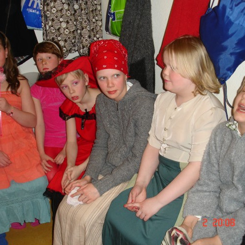 Úr starfi skólans. Mynd tekin á árshátið.