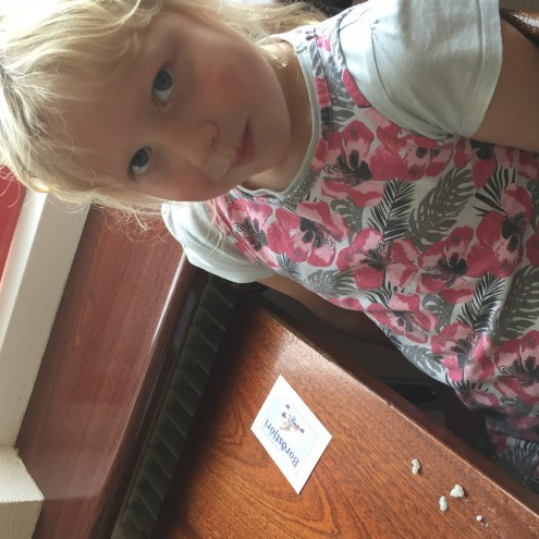 Efemía borðstjóri hjá 1. bekk