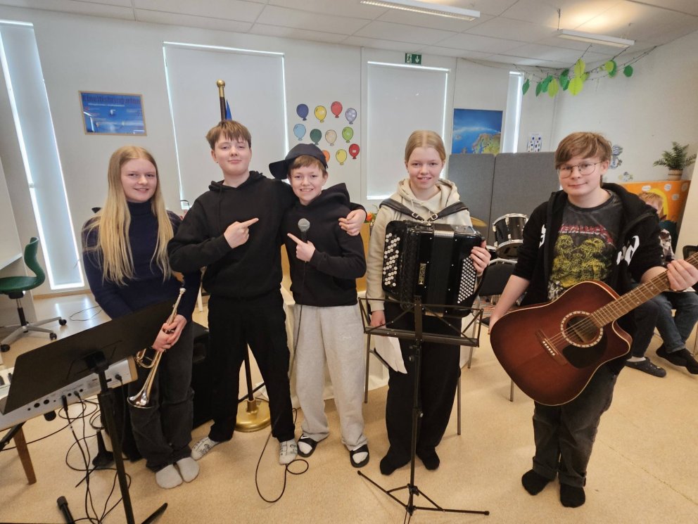 Skólahljómsveitin komst áfram á söngkeppni Samfés!