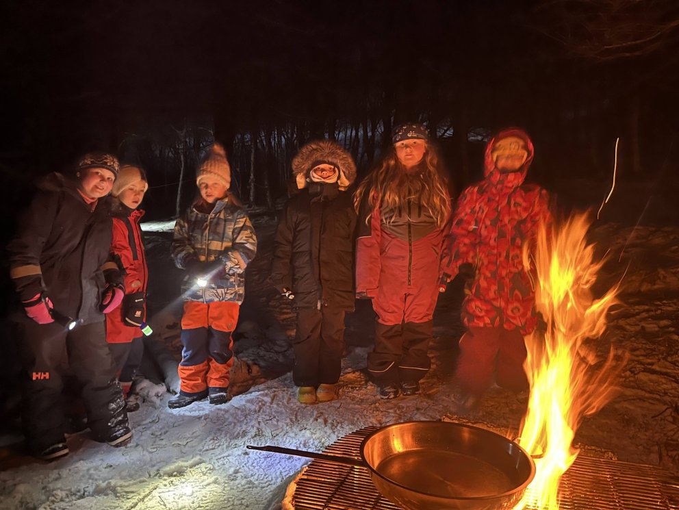 Vasaljós, kakó og lummur í útiskóla 3.-4. bekkjar