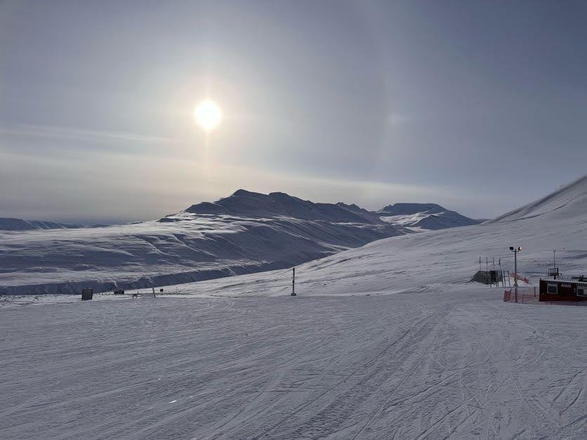 Dásamlegt veður í Hlíðarfjalli