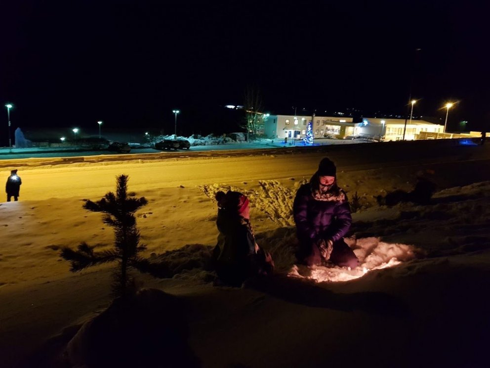 Kósýdagur: jólaljós, laufabrauð og smiðjur. Myndir