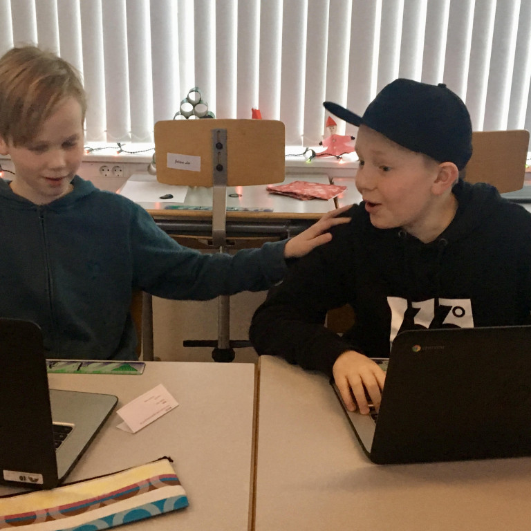 Uppgötvun og aðdáun í forritunartíma.