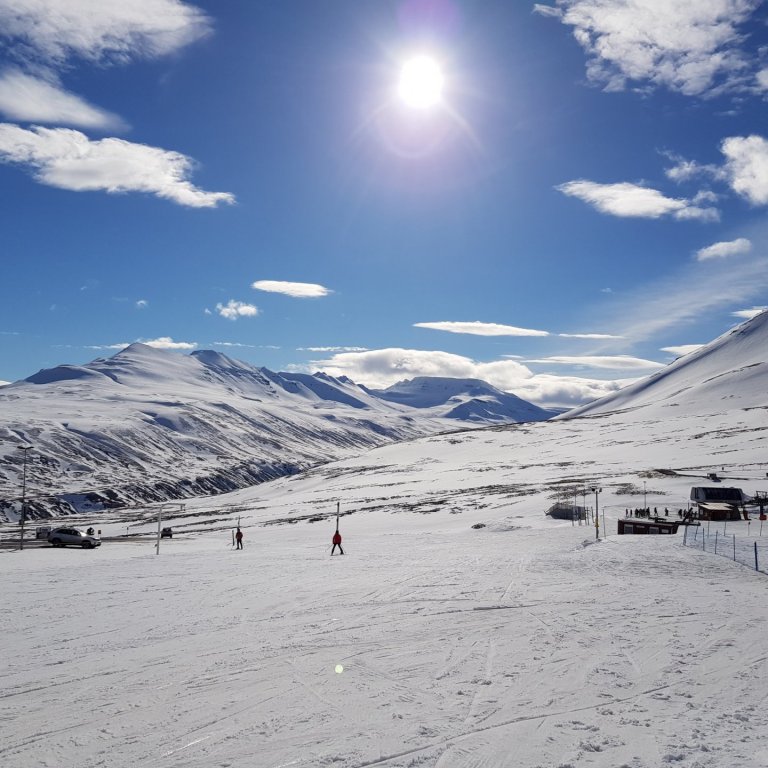 Frábær útivistardagur í Hlíðarfjalli