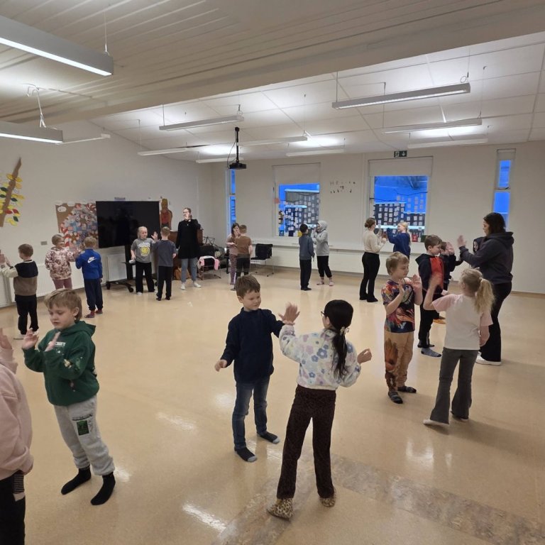 Frábærri dansviku lokið!