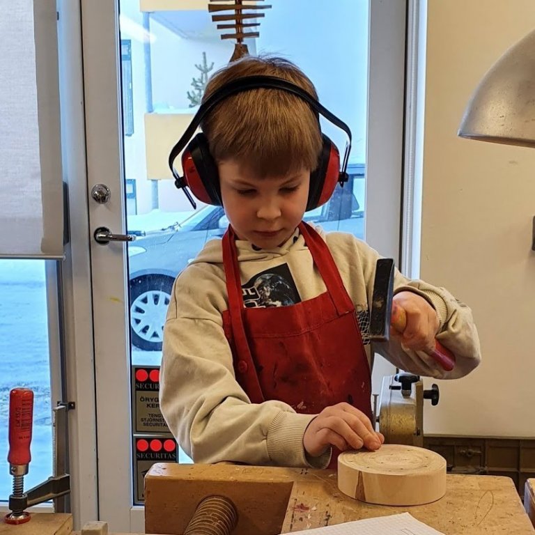 Hönnun og smíði í 1. og 2. bekk