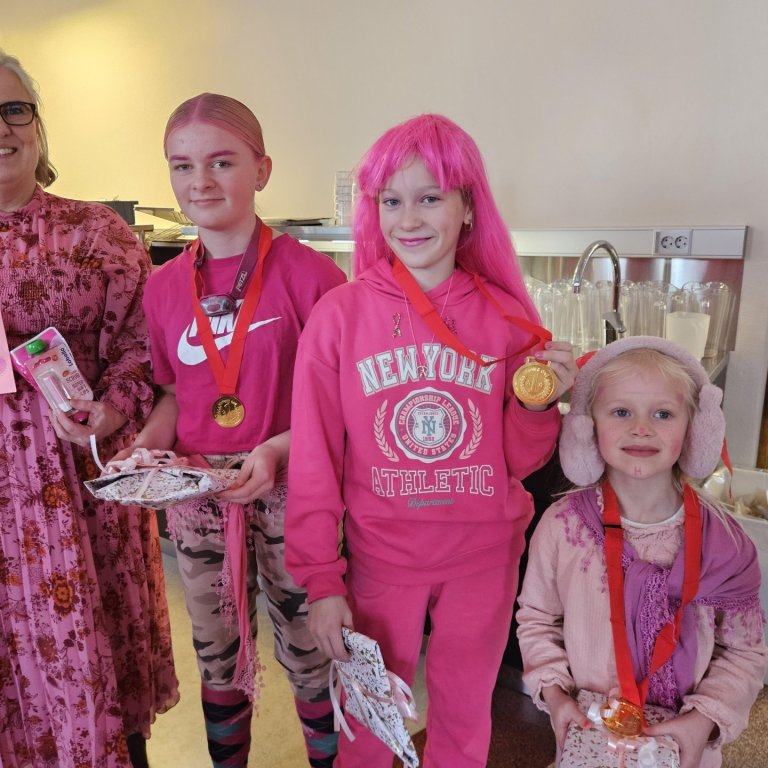 Sigurvegarar bleika dagsins