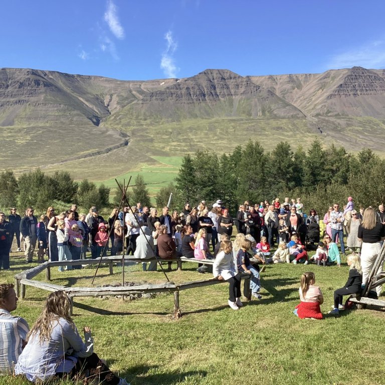 Takk fyrir komuna á skólasetninguna