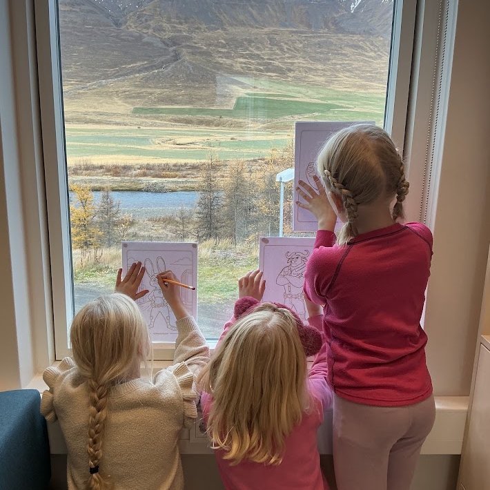 Bleiki dagurinn og upphaf þemadaga