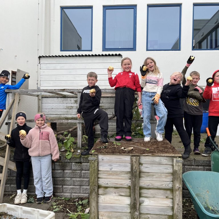 Frétt frá 4. bekk - Dagur íslenskrar náttúru