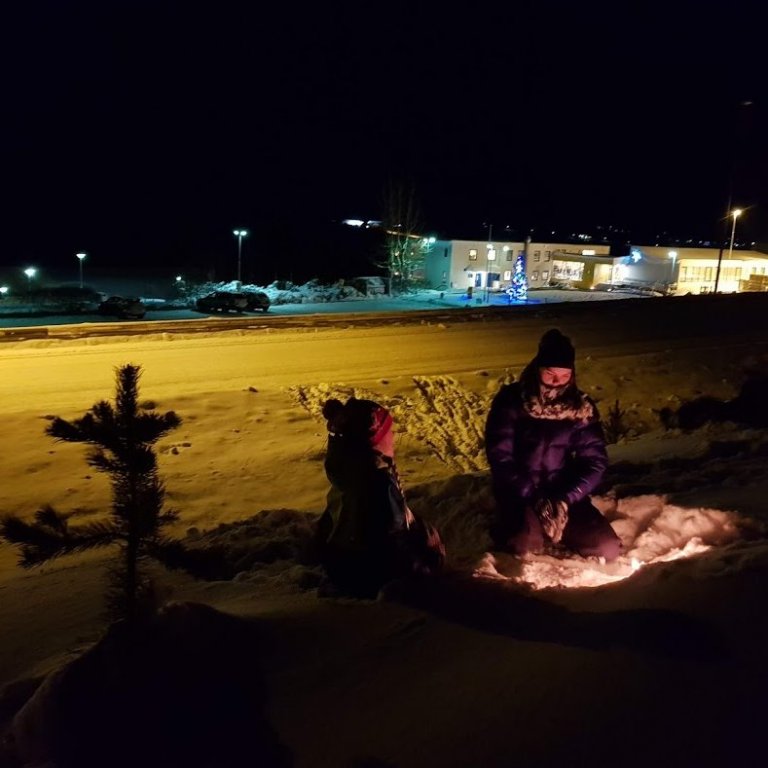 Kósýdagur: jólaljós, laufabrauð og smiðjur. Myndir