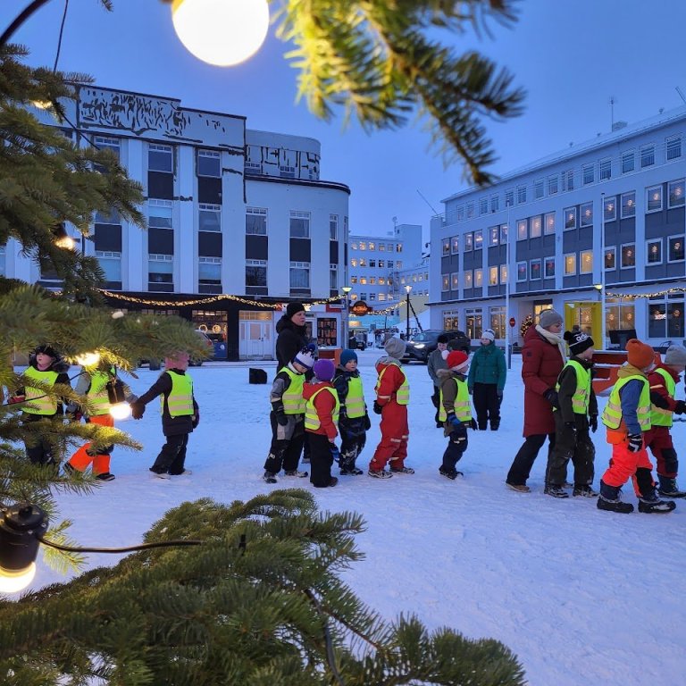 Skautaferð, bæjarferð og jólabíó