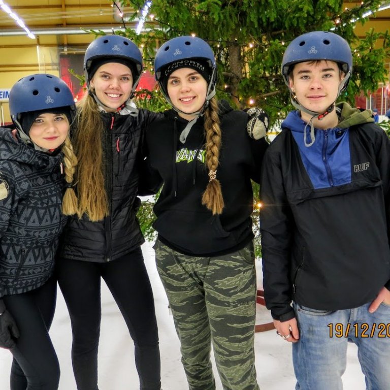 Jólaskautaferð í Skautahöllina